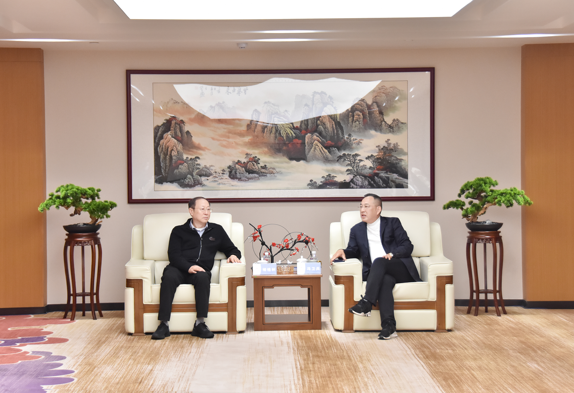 强强联合、共生共赢：：德赢VWIN与湖南通服签署战略相助(图6)