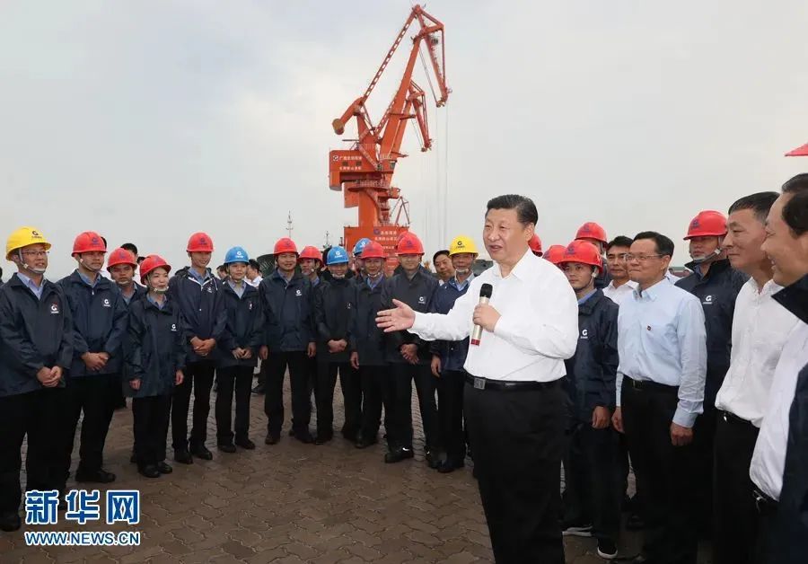 致敬劳动者：：你坚守岗位的样子，，真美！！(图2)