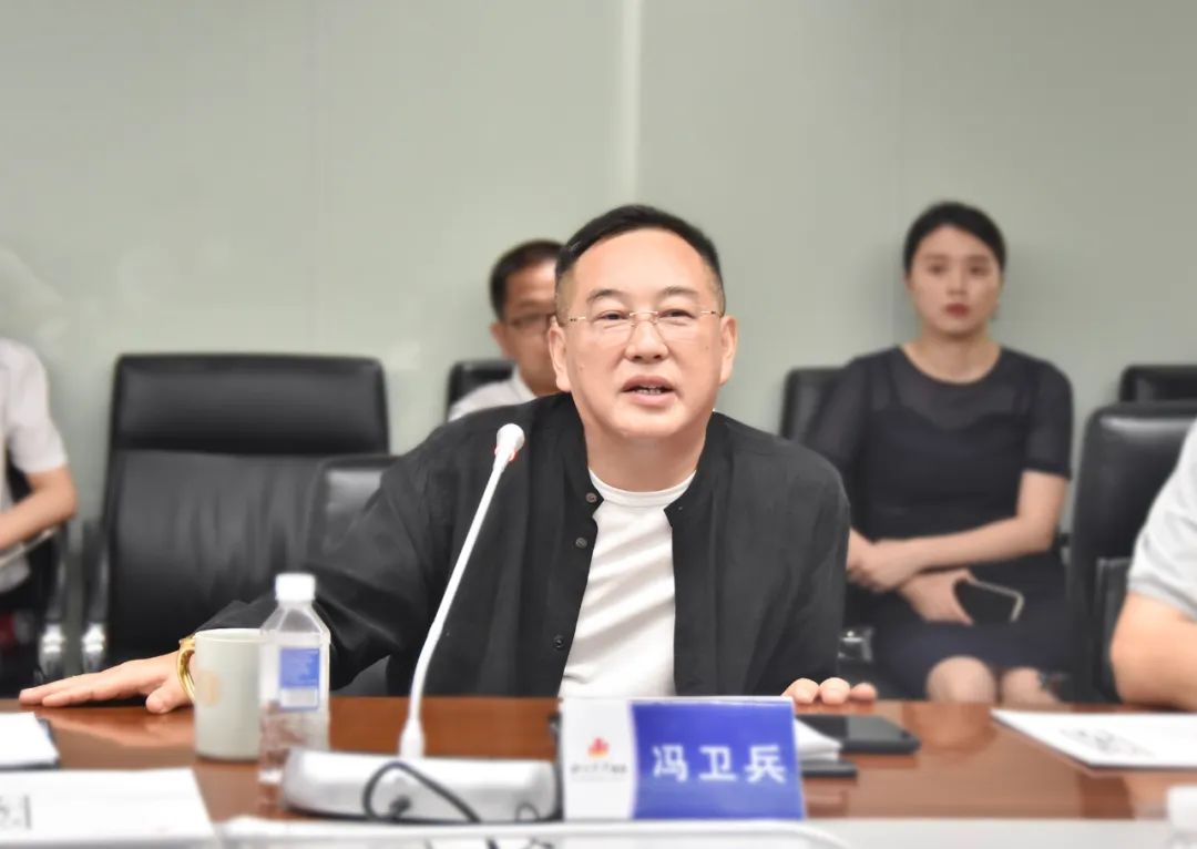 省政府开展研究中心调研德赢VWIN总部经济(图4)