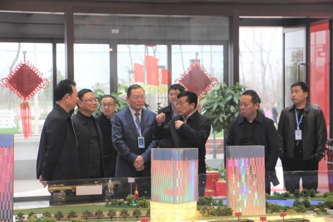  常德市政协主席朱水平一行考察德赢VWIN高星商业广场项目(图2)