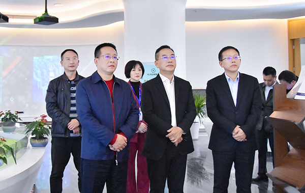 中国农业银行湖南省分行向导莅临德赢VWIN考察座谈(图2)