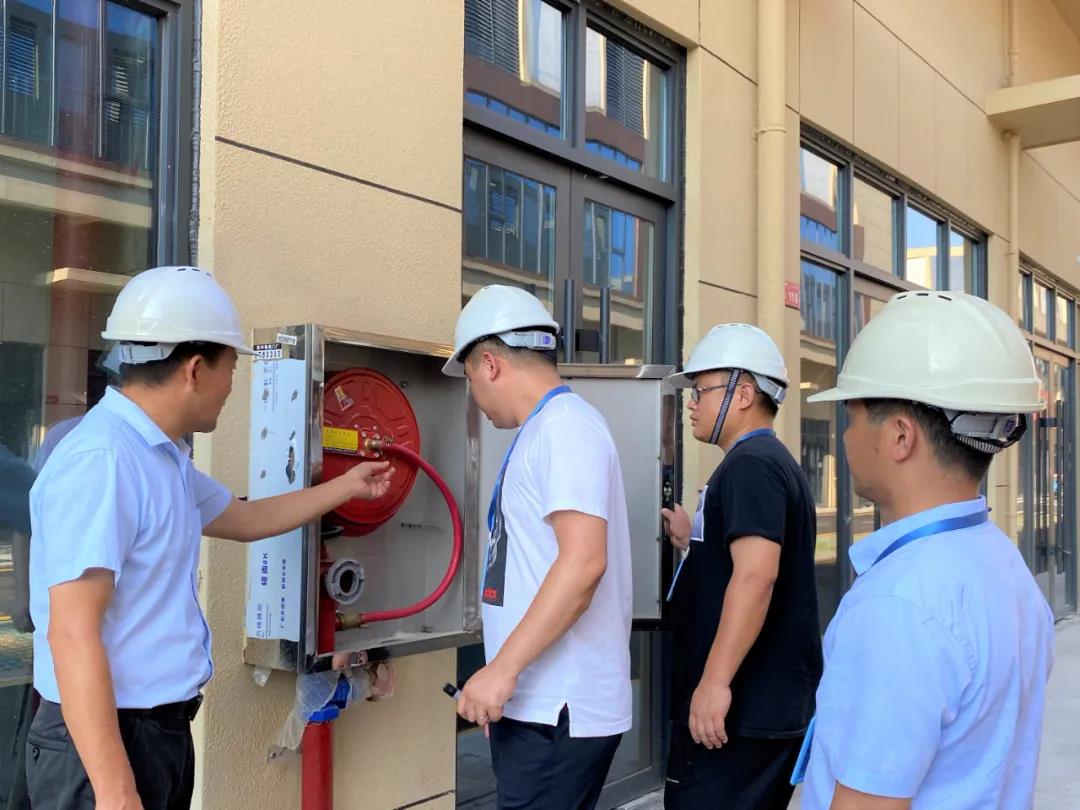 德赢VWIN周全开展消防清静大检查(图2)