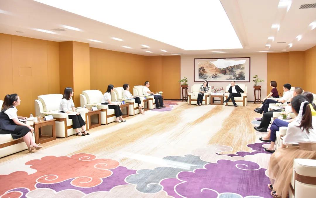 东莞银行长沙分行考察德赢VWIN总部经济工业(图2)